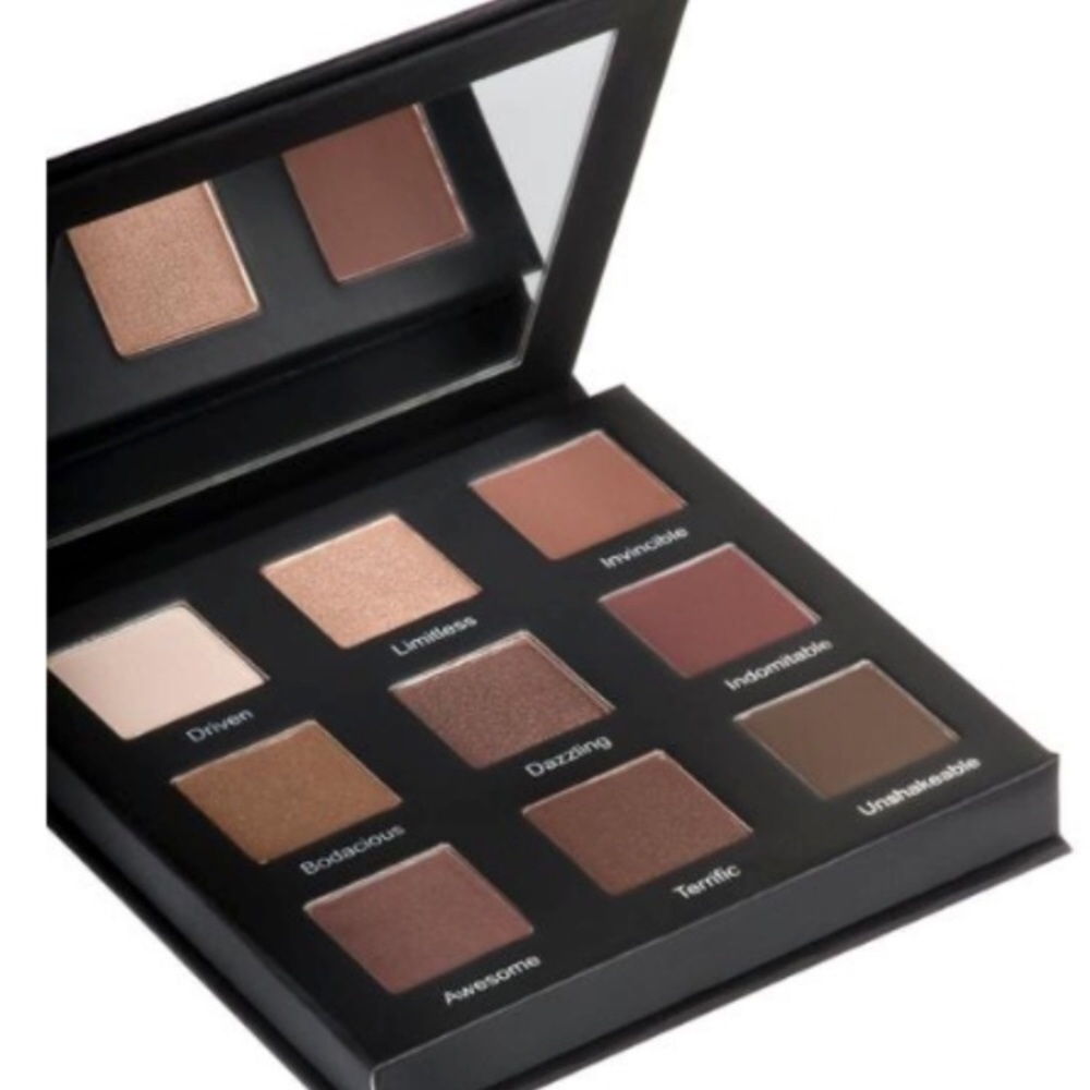 Real Her Shadow Palette Play Book